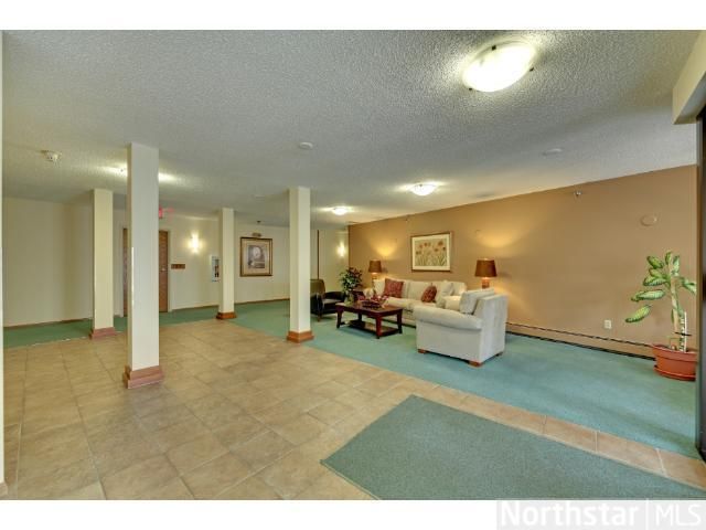 6085 Rowland Rd #307, Minnetonka, MN 55343