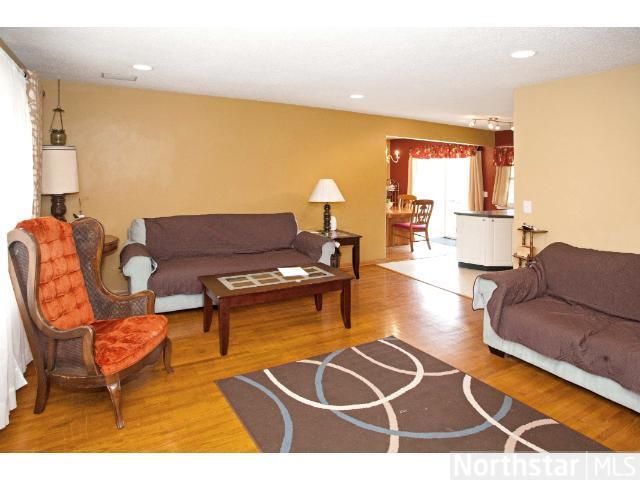 3440 70th Ct E, Inver Grove Heights, MN 55076