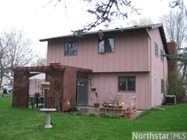 22 Saint James Bay, Faribault, MN 55021