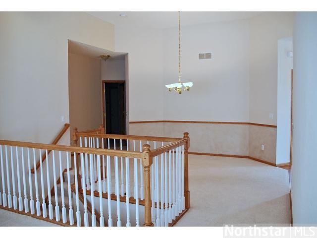 2731 Boulder Dr, Burnsville, MN 55337