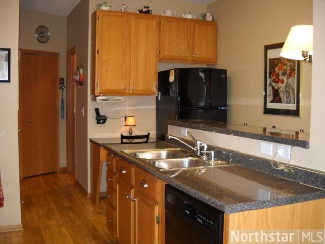8525 Cortland Rd, Eden Prairie, MN 55344