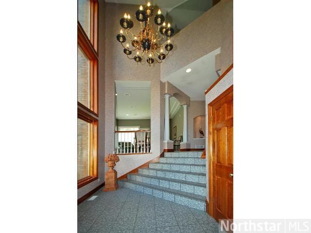 1484 Lametti Ln, Arden Hills, MN 55112