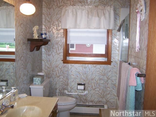 16492 Maplewood Rd, Cold Spring, MN 56320