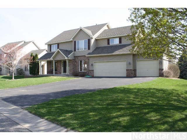 14090 Foxtail Ln, Apple Valley, MN 55124