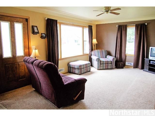 18 2nd St NE, Saint Michael, MN 55376