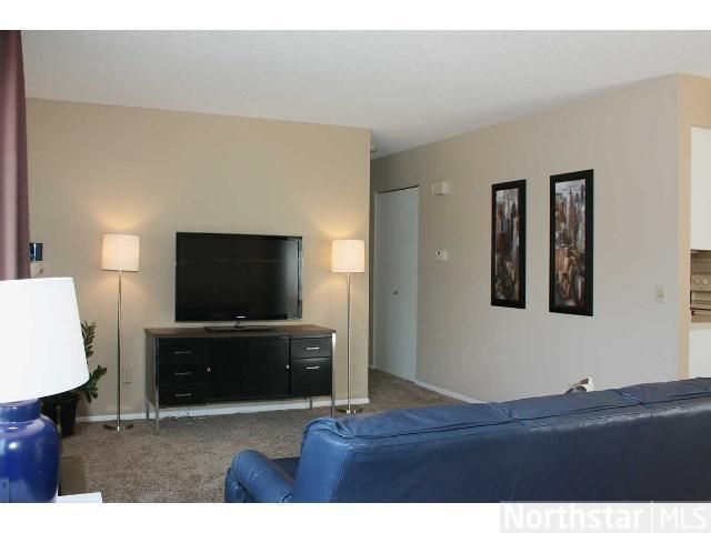 7530 Landau Dr, Bloomington, MN 55438
