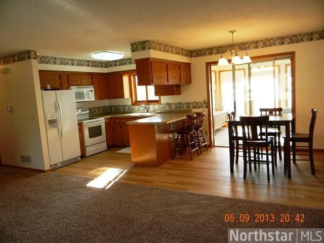 29925 Neal Ave, Lindstrom, MN 55045