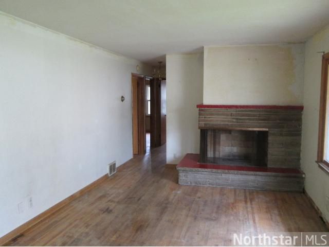 8226 Portland Ave S, Bloomington, MN 55420