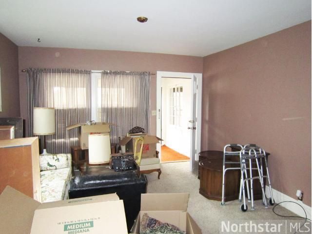 886 Cherokee Ave, West Saint Paul, MN 55118