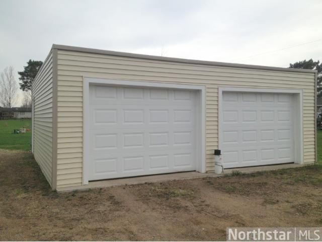 602 9th St SW, Little Falls, MN 56345