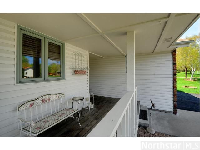10345 Buckingham Dr, Eden Prairie, MN 55347