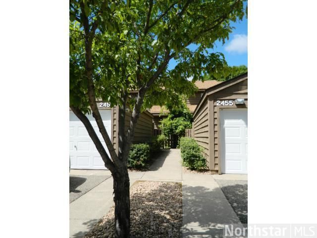 2453 Crestwood Dr, North Saint Paul, MN 55109