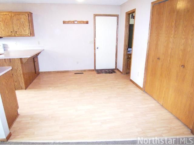 7604 13th St N, Oakdale, MN 55128