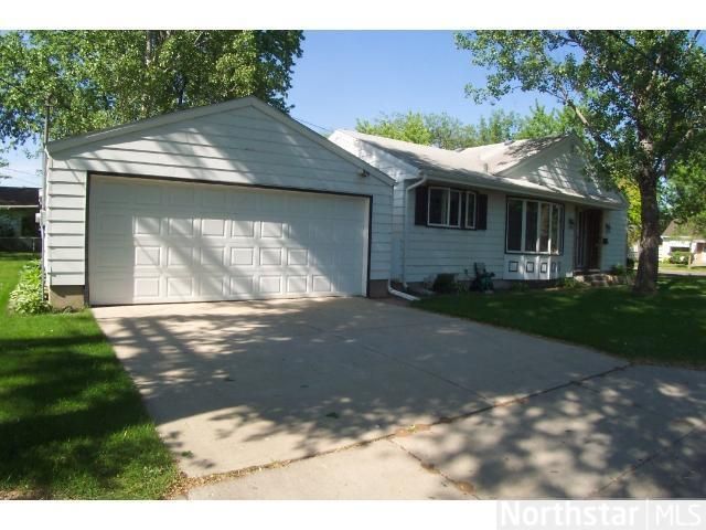 1003 26th Ave N, Saint Cloud, MN 56303