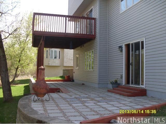 1370 Currie St N, Maplewood, MN 55119