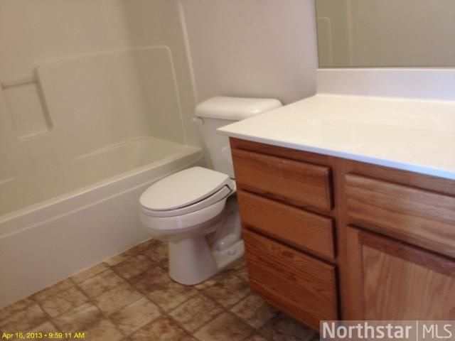 1534 Independence Dr, Northfield, MN 55057