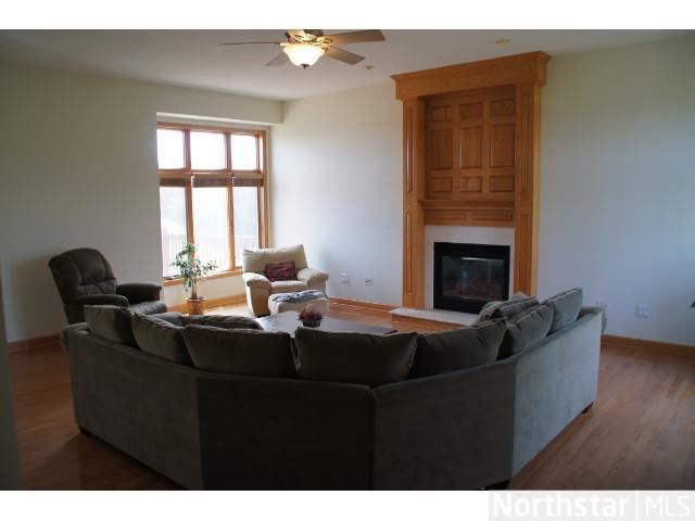 6605 71st Ln, Loretto, MN 55357