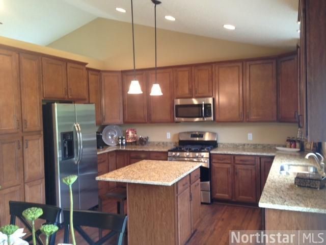 14979 Jeffers Ps, Prior Lake, MN 55372