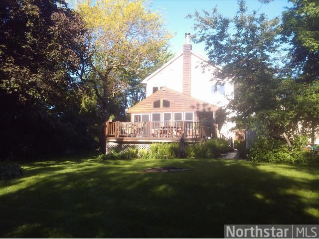 2700 Quaker Ln N, Plymouth, MN 55441