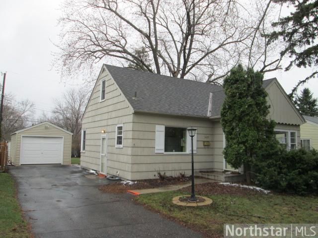 3425 S Zinran Ave, Saint Louis Park, MN 55426