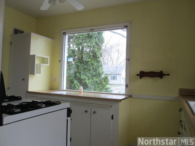 3425 S Zinran Ave, Saint Louis Park, MN 55426