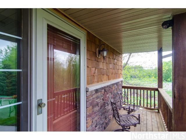 1100 Trappers Ct, Blaine, MN 55014