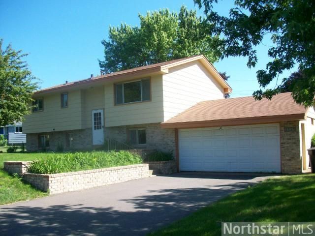 3354 Bryant Ave, Anoka, MN 55303