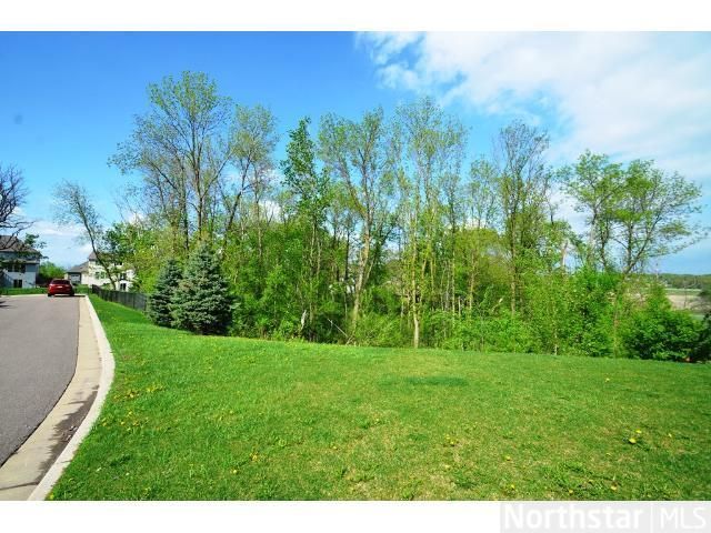 14966 Chestnut Ln, Savage, MN 55378