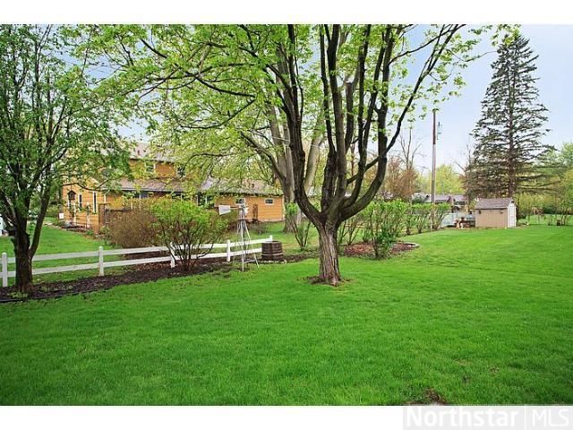 12 Central Ln, Northfield, MN 55057