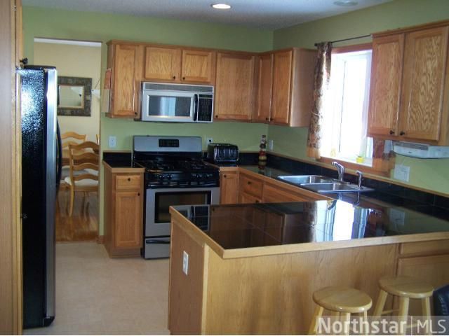 216 Cherrywood Ave NW, Saint Michael, MN 55376