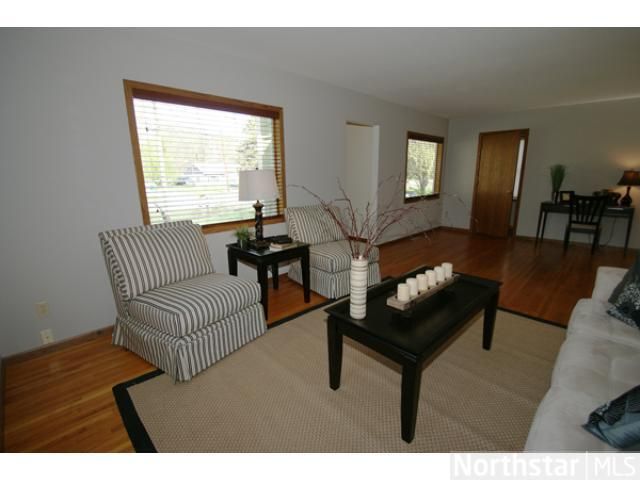 2880 Edgerton St, Little Canada, MN 55117