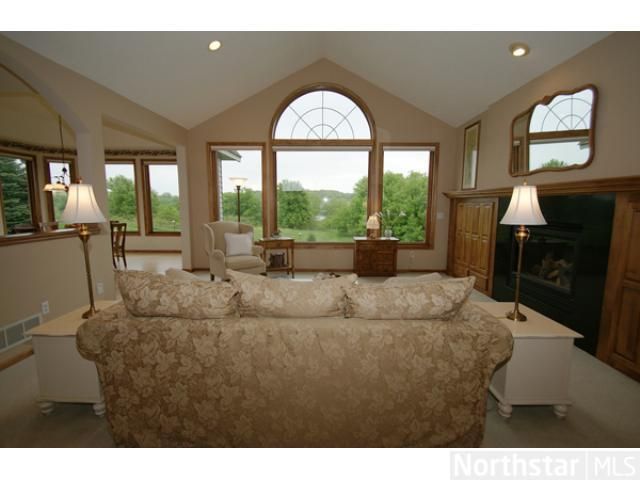 23181 Grandview Way, Lakeville, MN 55044