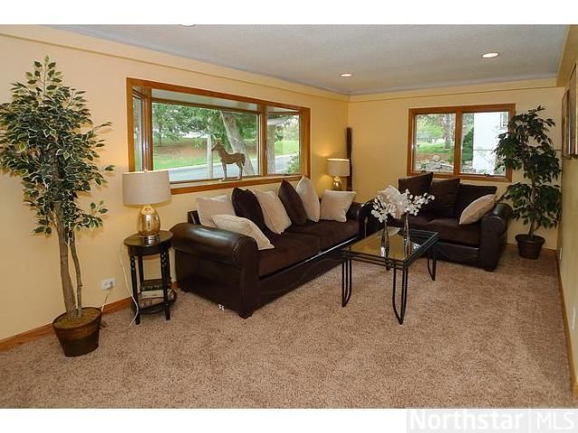 616 Holcombe St S, Stillwater, MN 55082