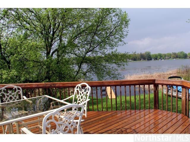 18560 Everglade Dr NE, Wyoming, MN 55092