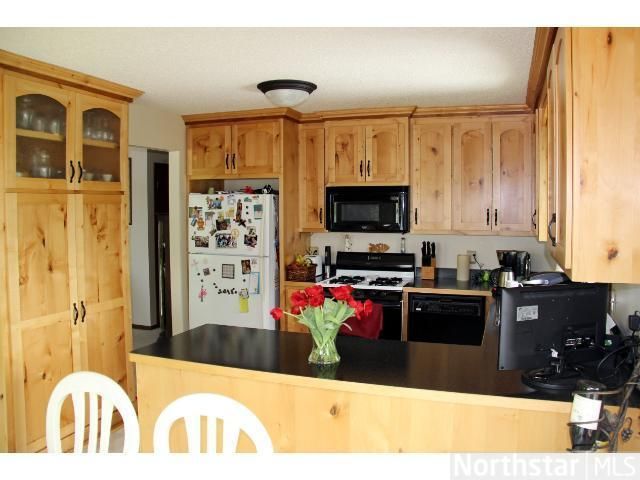 18560 Everglade Dr NE, Wyoming, MN 55092