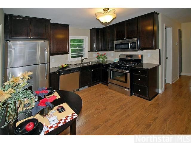 1568 York Ave, Saint Paul, MN 55106