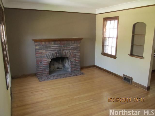 2112 Eleanor Ave, Saint Paul, MN 55116