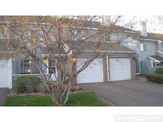 1845 Donegal Dr #8, Woodbury, MN 55125