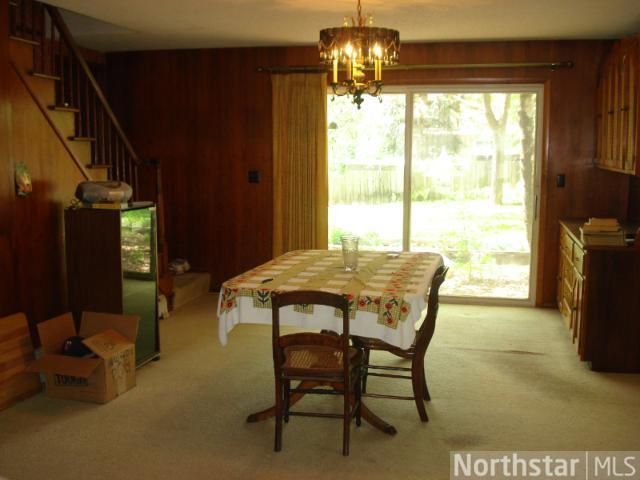 813 Queens Ln, Anoka, MN 55303