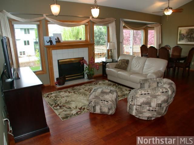 9428 Norwood Ln N, Maple Grove, MN 55369
