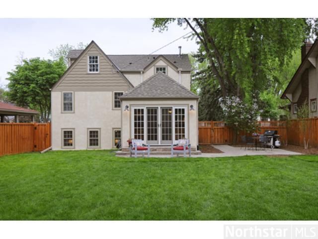 1910 Jefferson Ave, Saint Paul, MN 55105
