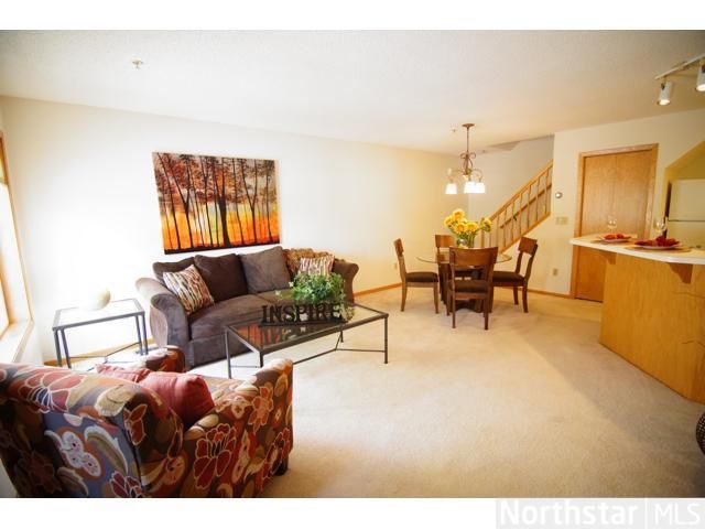 1192 Bay Cv, White Bear Lake, MN 55110