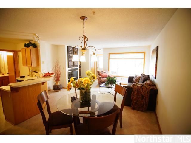 1192 Bay Cv, White Bear Lake, MN 55110