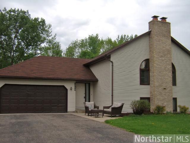 10277 Hupp St NE, Blaine, MN 55014