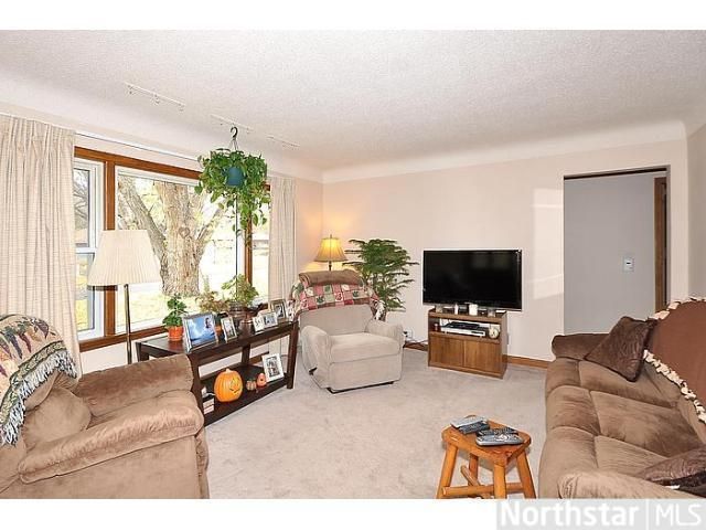 3500 Xenia Ave N, Crystal, MN 55422