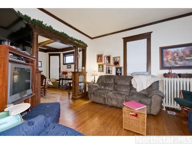 2006 Willow Ave N, Minneapolis, MN 55411
