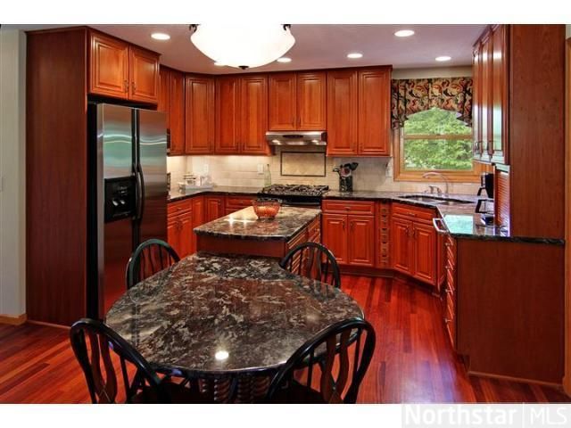 5288 River Oak Dr, Savage, MN 55378