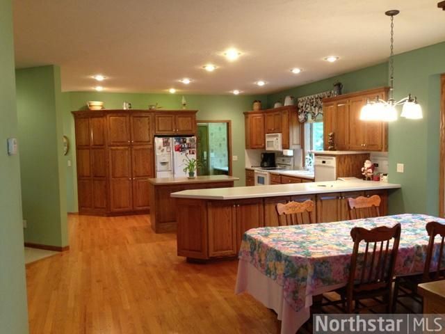 1312 3rd St NE, New Prague, MN 56071
