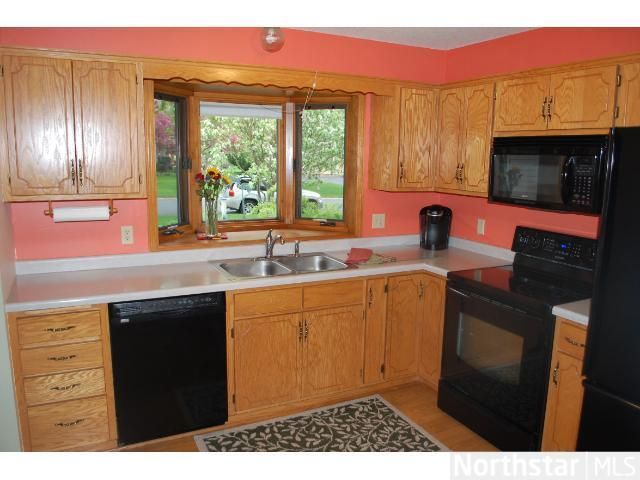 14211 Upper 54th St N, Oak Park Heights, MN 55082