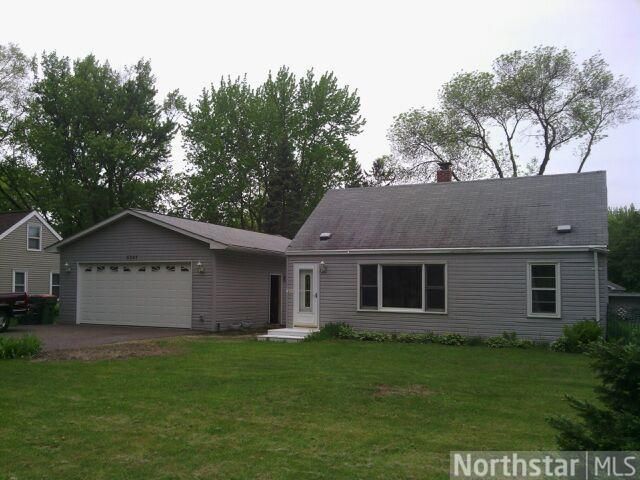 5367 Jackson Dr, Mounds View, MN 55112
